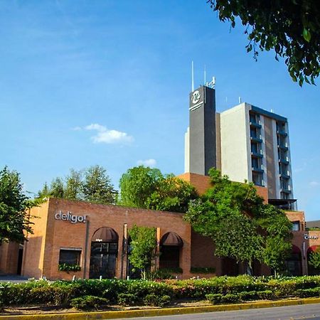 Nehotel Nueva Estancia León Exteriör bild